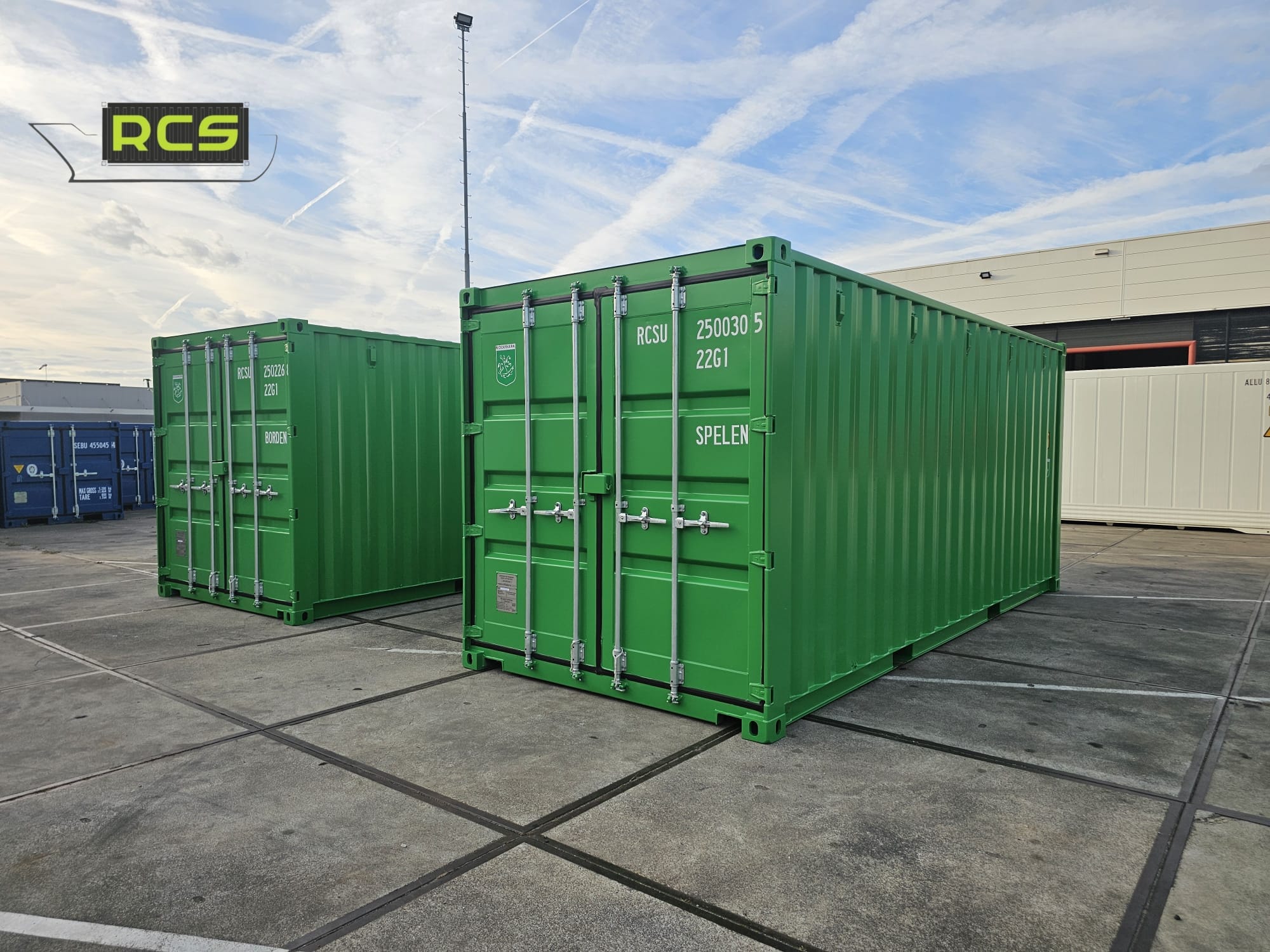 Let’s make the world a little greener with RAL color 6037.